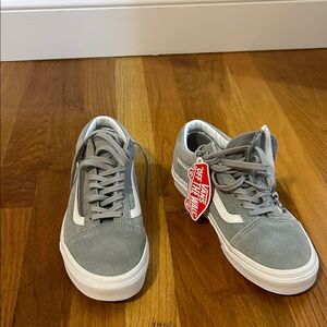 Vans NWT zip up classic suede grey sneaker